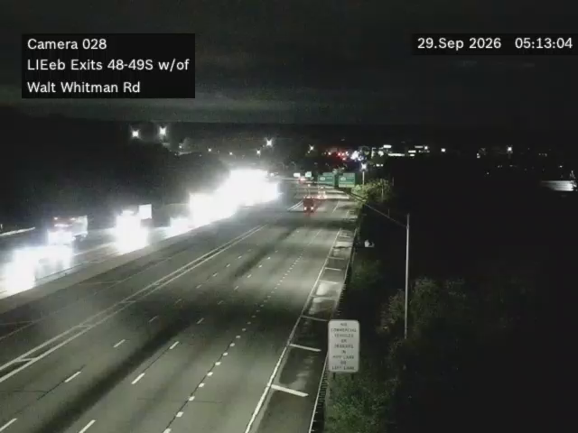 I-495 East of Round Swamp Rd