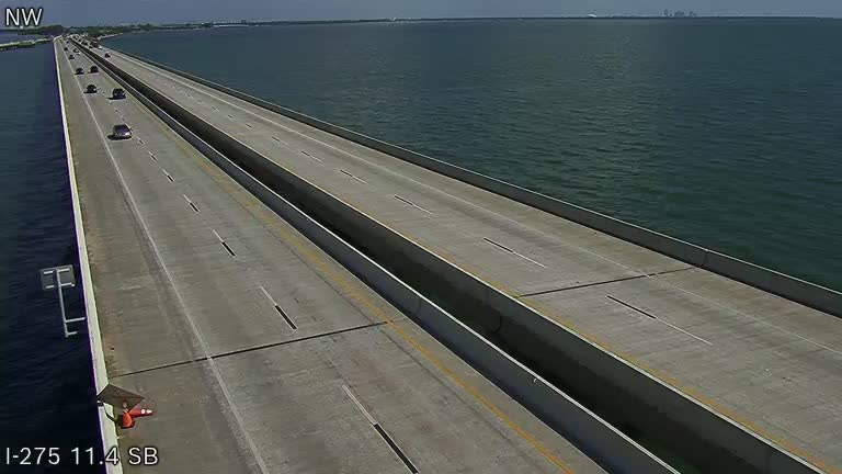 I-275 S at North End of Bridge