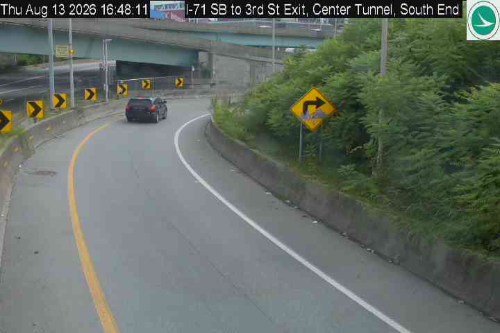 I-71 SB to 3rd St Exit, Center Tunnel, South End