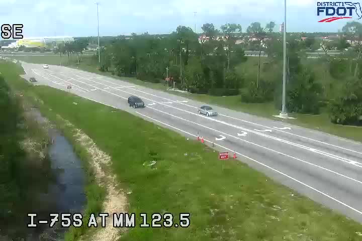 1235S_75_At_Corkscrew_M124